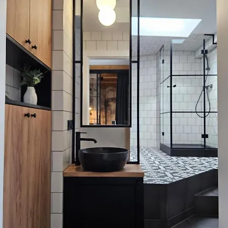 شقة Luxury Bright Great Location Sauna
