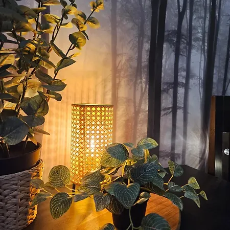 Luxury Bright Great Location Sauna شقة *